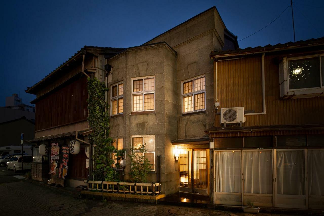 金沢市 金沢町家兼六ヴィラ エクステリア 写真